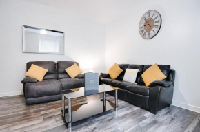 Perfect Location with Parking -Jersey Lodge